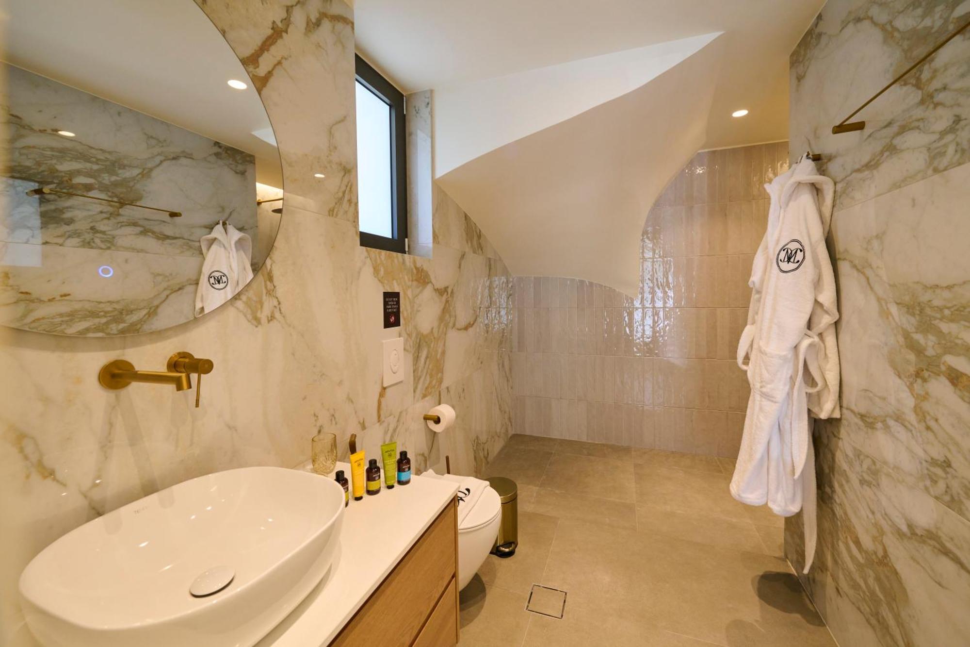 Monarco Executive Rooms Rhodes City Extérieur photo